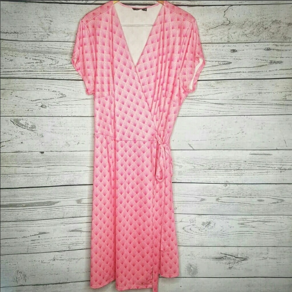 Ainsley Pink Wrap dress size 2X